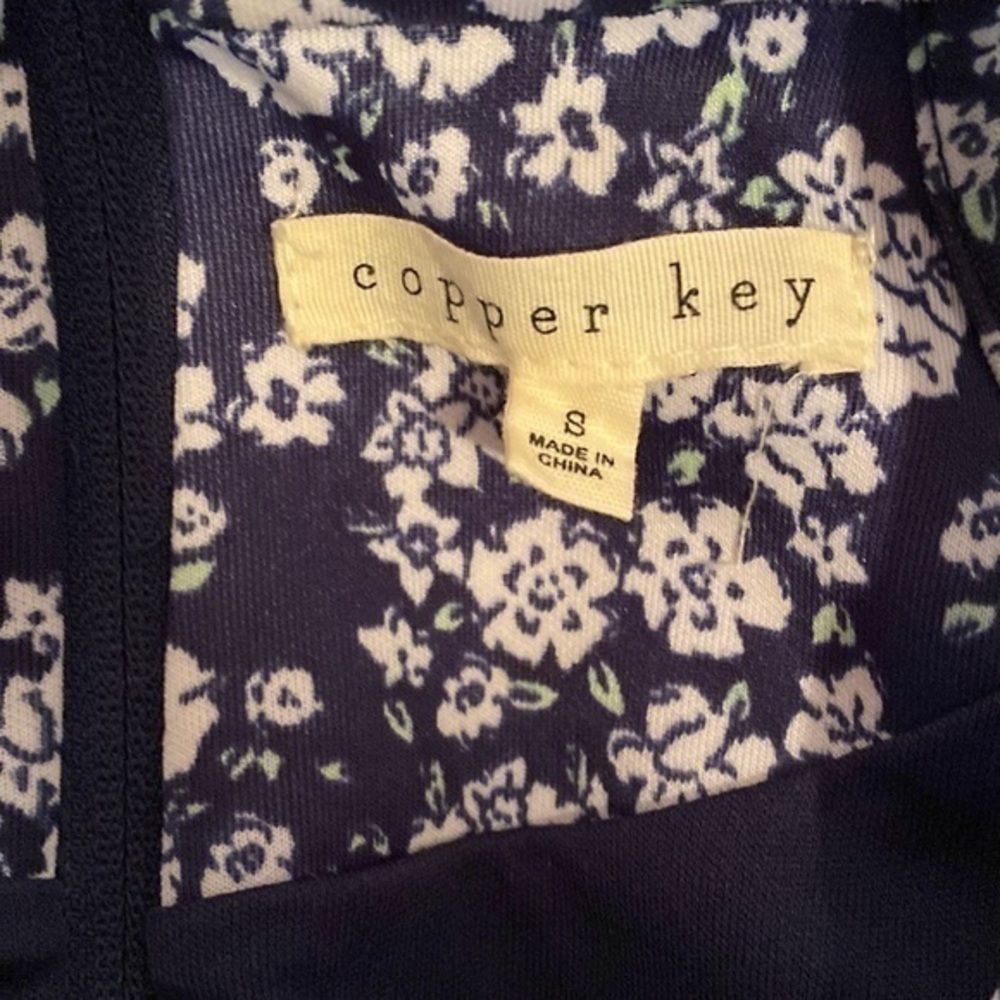 Copper‎ Key dress - Picture 4 of 5